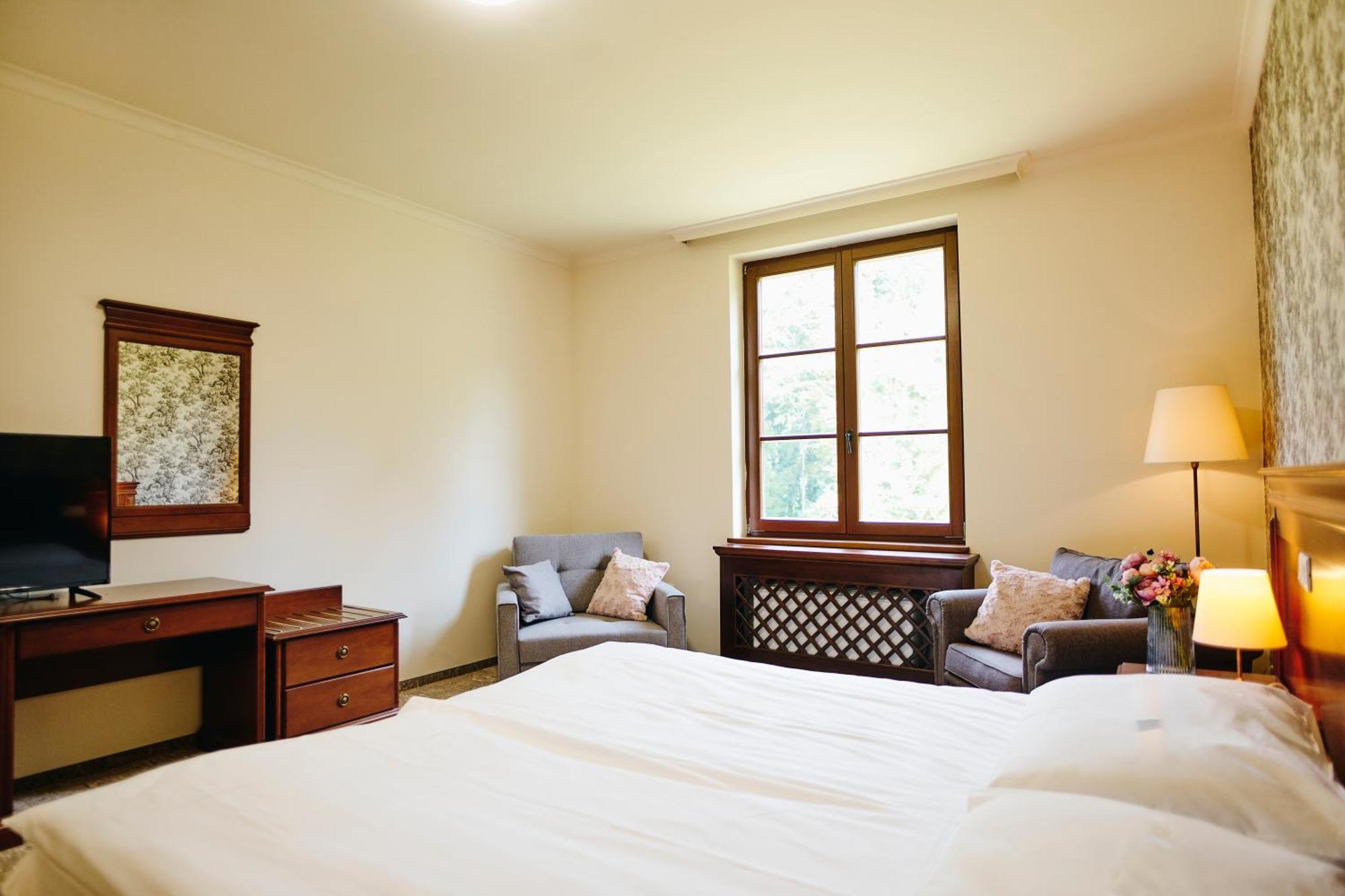 Mokrice Castle Estate Hotel Obrezje ภายนอก รูปภาพ