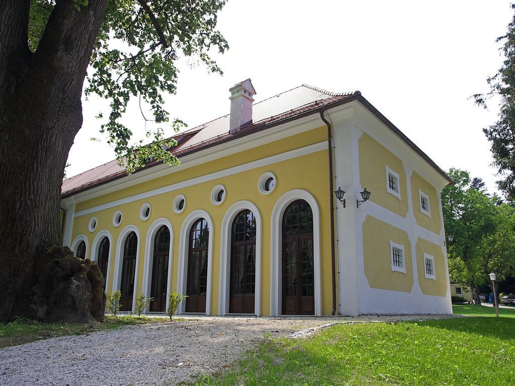 Mokrice Castle Estate Hotel Obrezje ภายนอก รูปภาพ